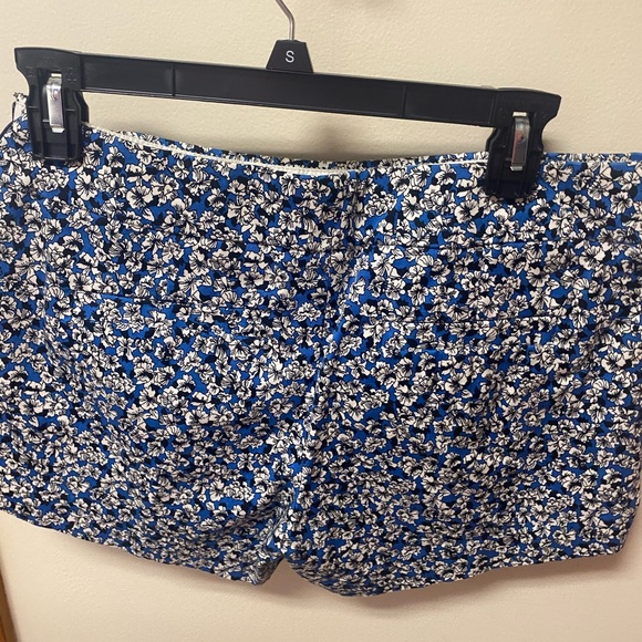 J. Crew 3” inseam short - Picture 2 of 5